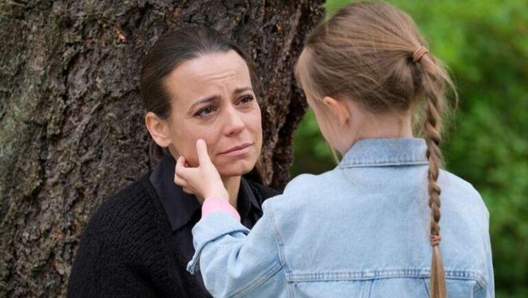 M jak miłość: Szokujący zwrot akcji po wakacjach! Nadia złamie serce Magdzie. Nie uwierzysz, co zrobiła jej za plecami z Julią!