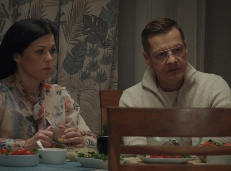 M jak miłość, odc. 1925: Zduńscy zobaczą co dzieje się z Miśkiem! Komputer w domu Kingi i Piotrka stanie się bombą